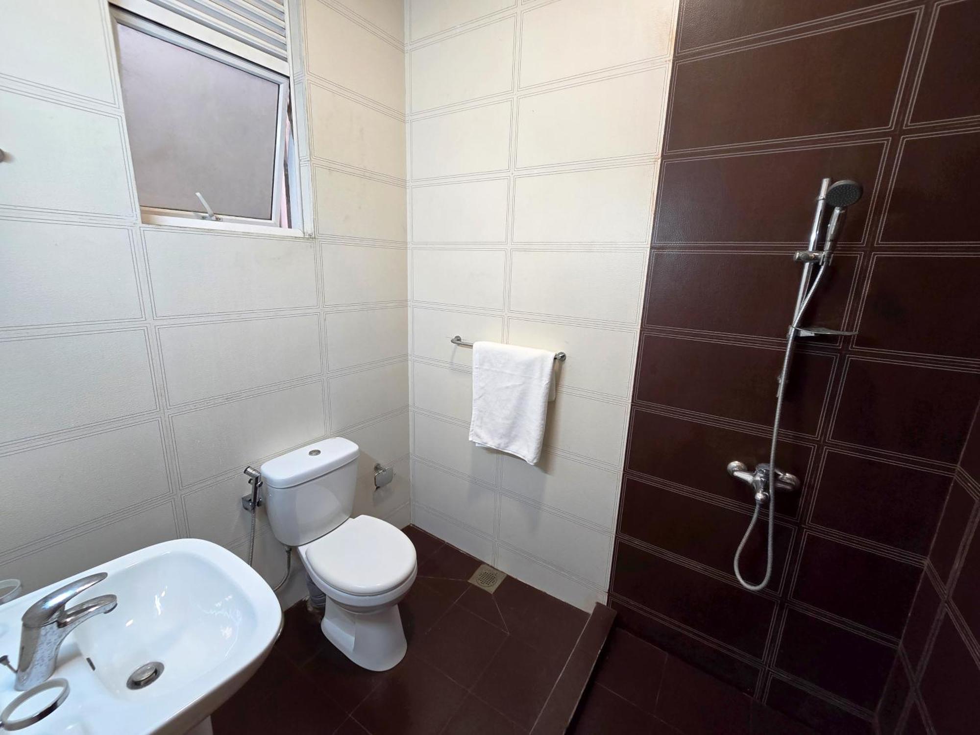 Hotel Marutham Kilinochchi Buitenkant foto