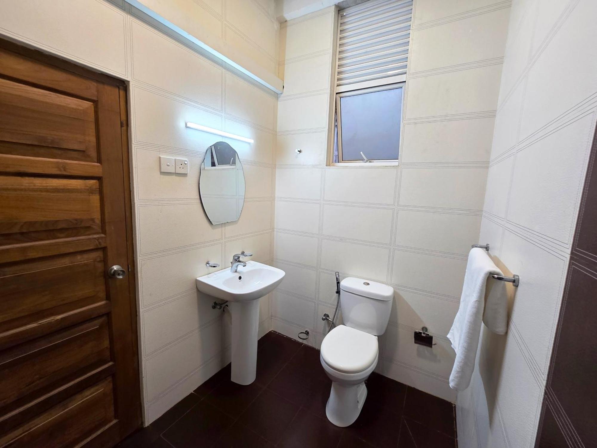 Hotel Marutham Kilinochchi Buitenkant foto