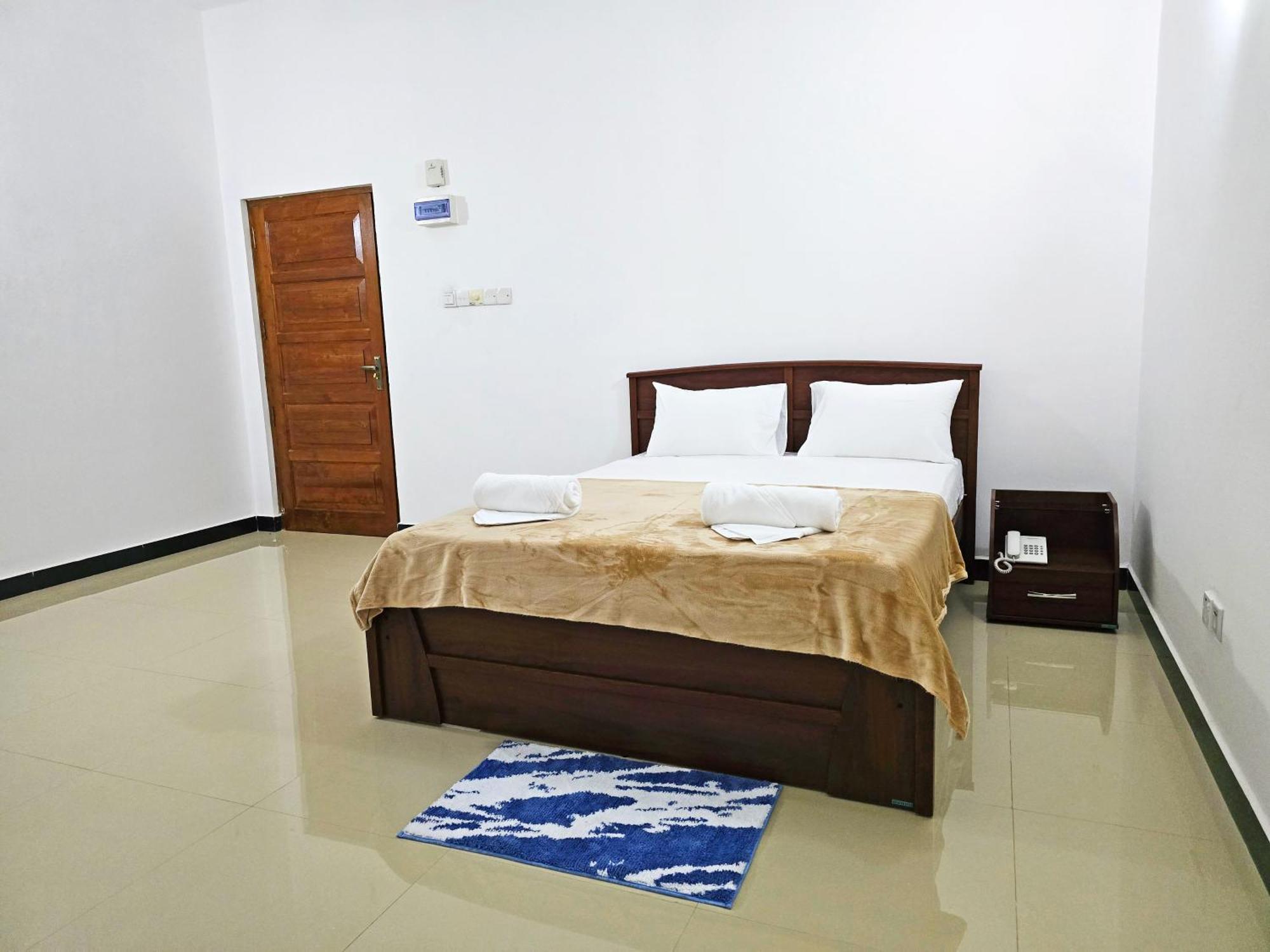 Hotel Marutham Kilinochchi Buitenkant foto
